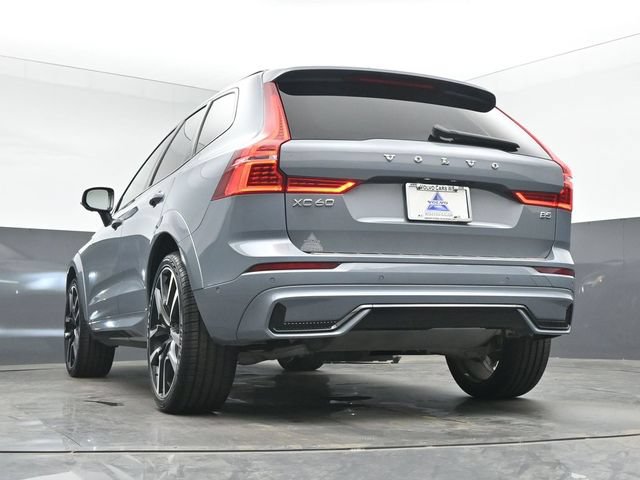Used 2023 Volvo XC60 B5 Ultimate w/ Climate Package FWD image 45