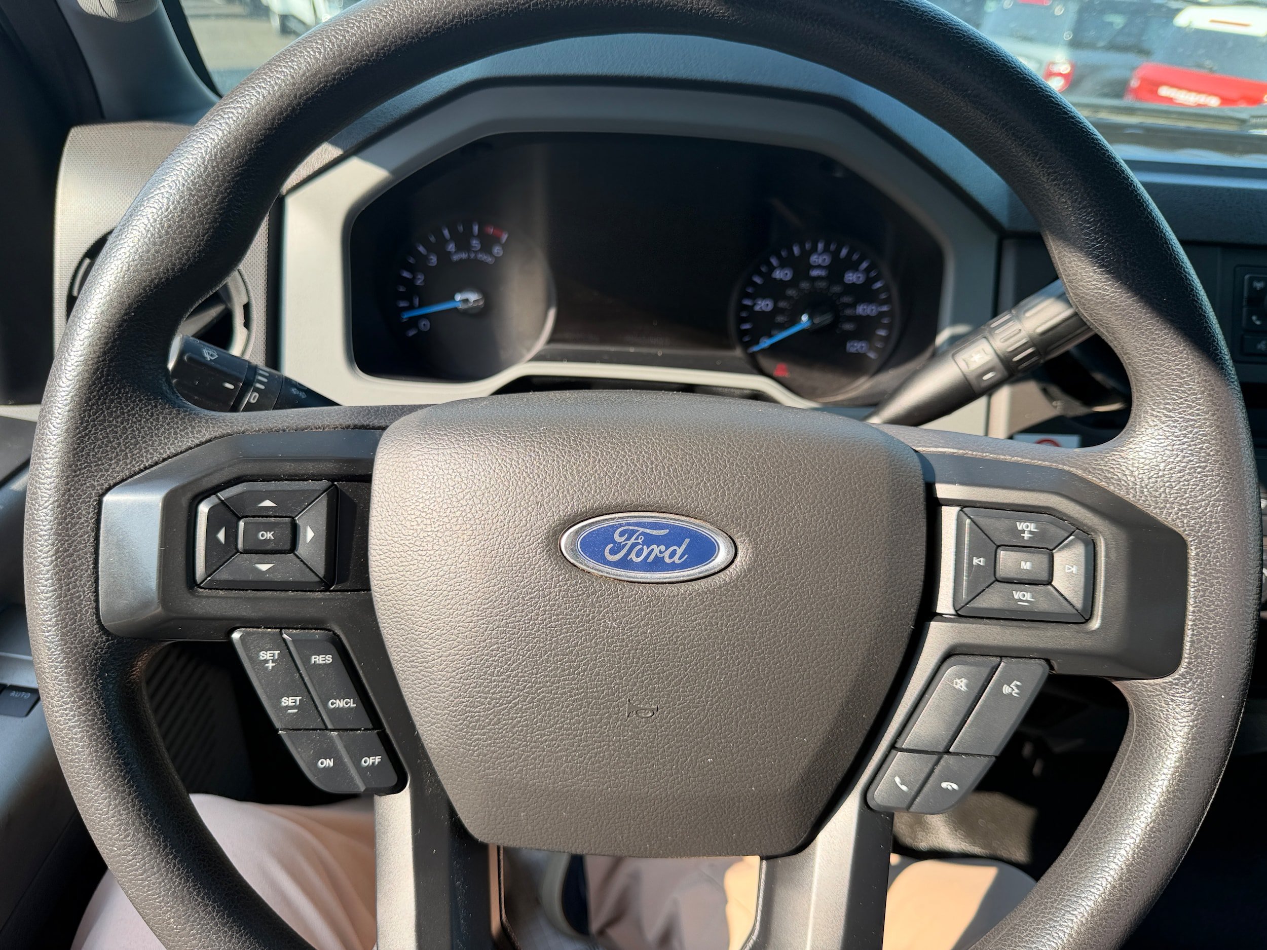Used 2022 Ford F650 2WD Regular Cab Super Duty image 8