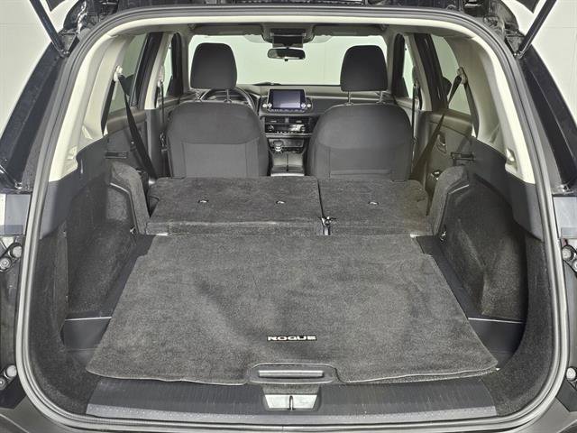 Used 2023 Nissan Rogue SV image 20