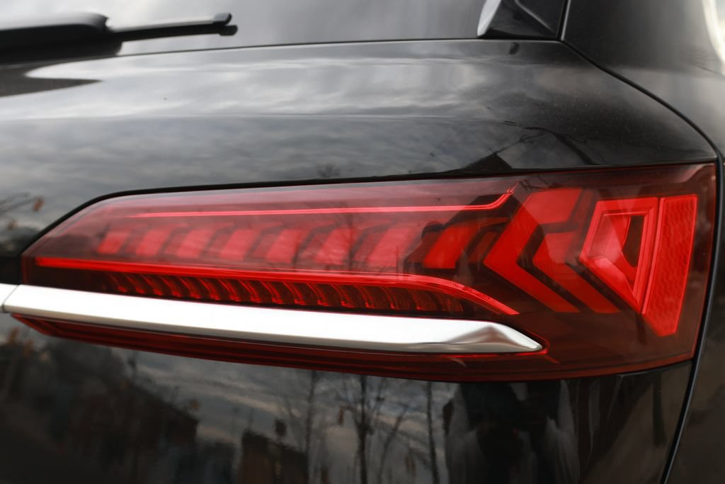 Used 2024 Audi Q7 2.0T Premium Plus AWD/4WD image 32