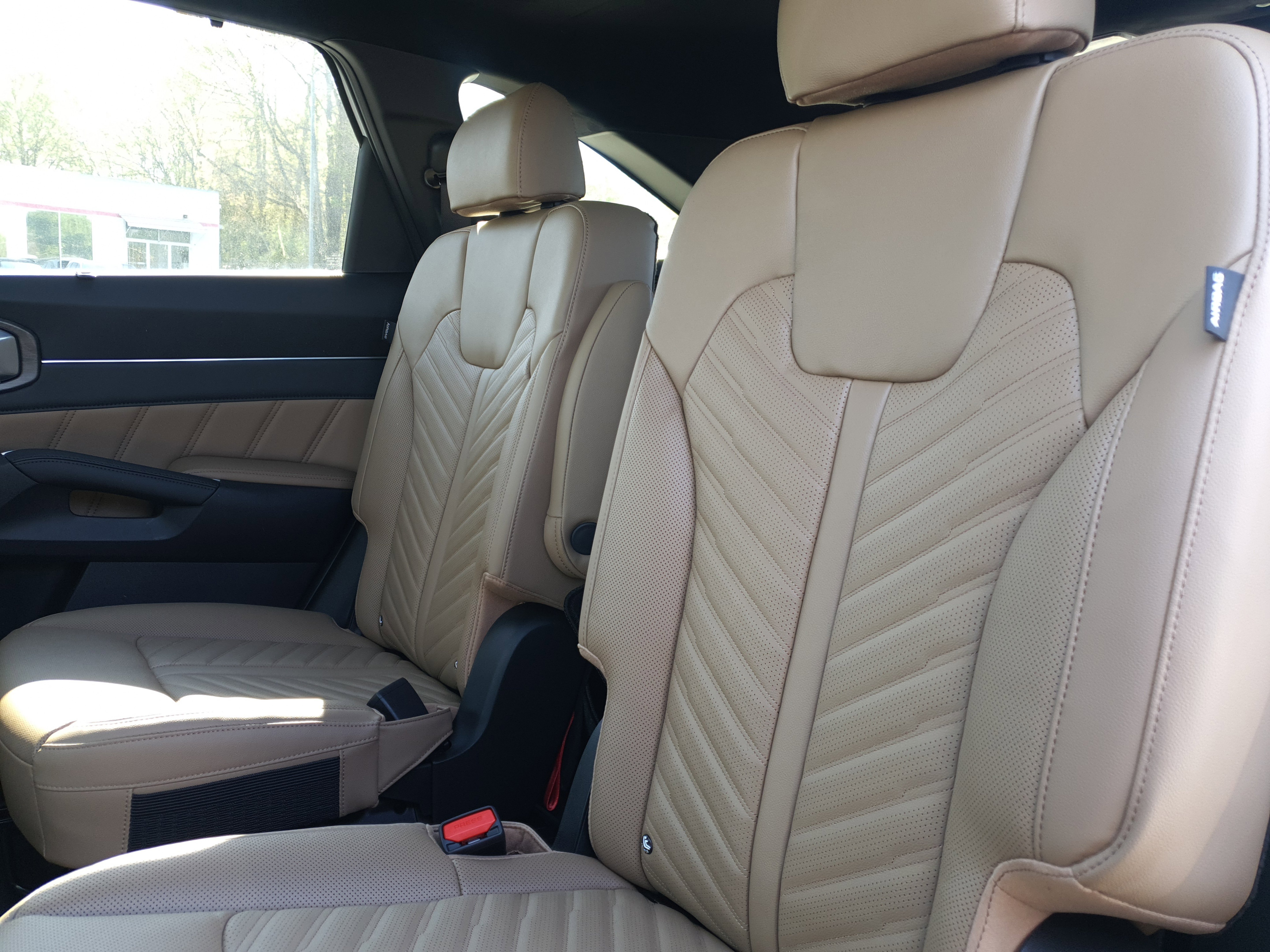 New 2025 Kia Sorento SX Prestige w/ Olive Brown Leather Package image 12