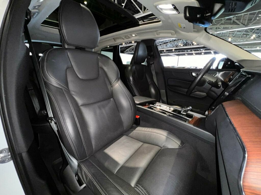 Used 2023 Volvo XC60 B5 Ultimate AWD/4WD image 33