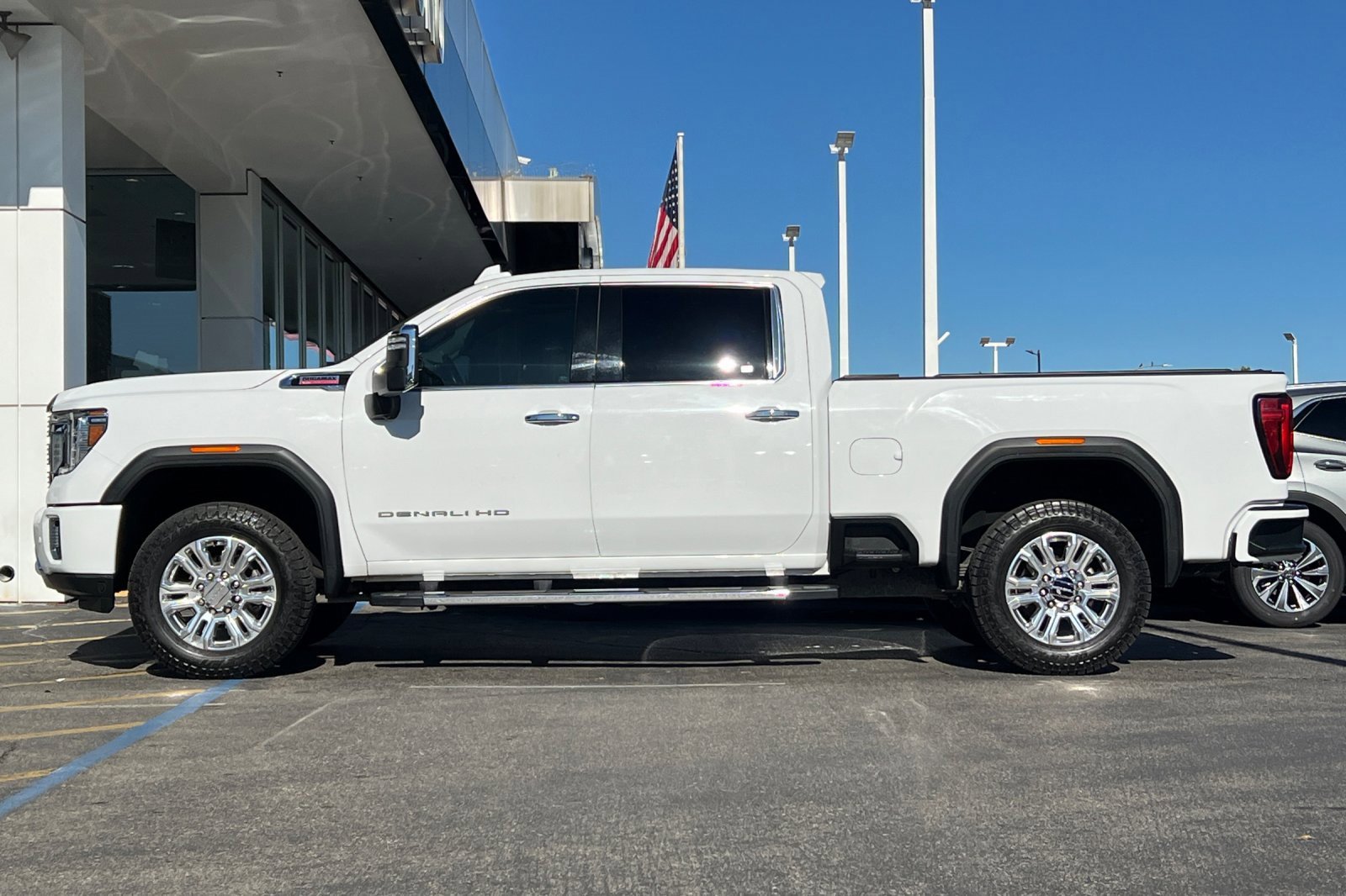 Used 2020 GMC Sierra 3500 Denali w/ Denali Ultimate Package image 7