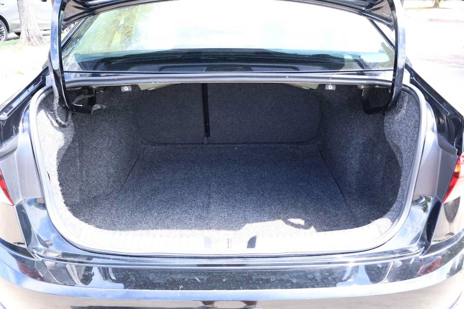 Used 2019 Volkswagen Jetta SE FWD image 19