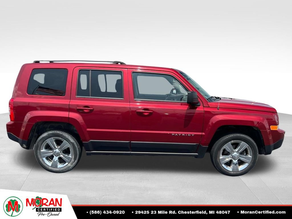 Used 2014 Jeep Patriot Latitude AWD/4WD image 6