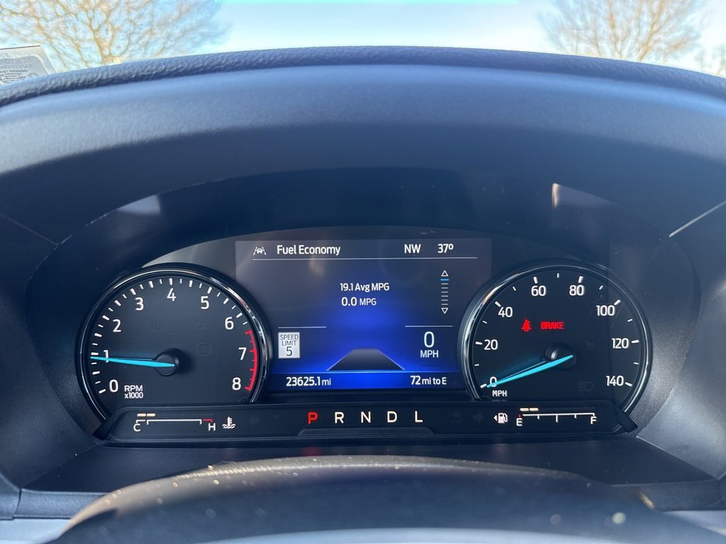 Used 2022 Ford Explorer XLT w/ Equipment Group 202A image 13