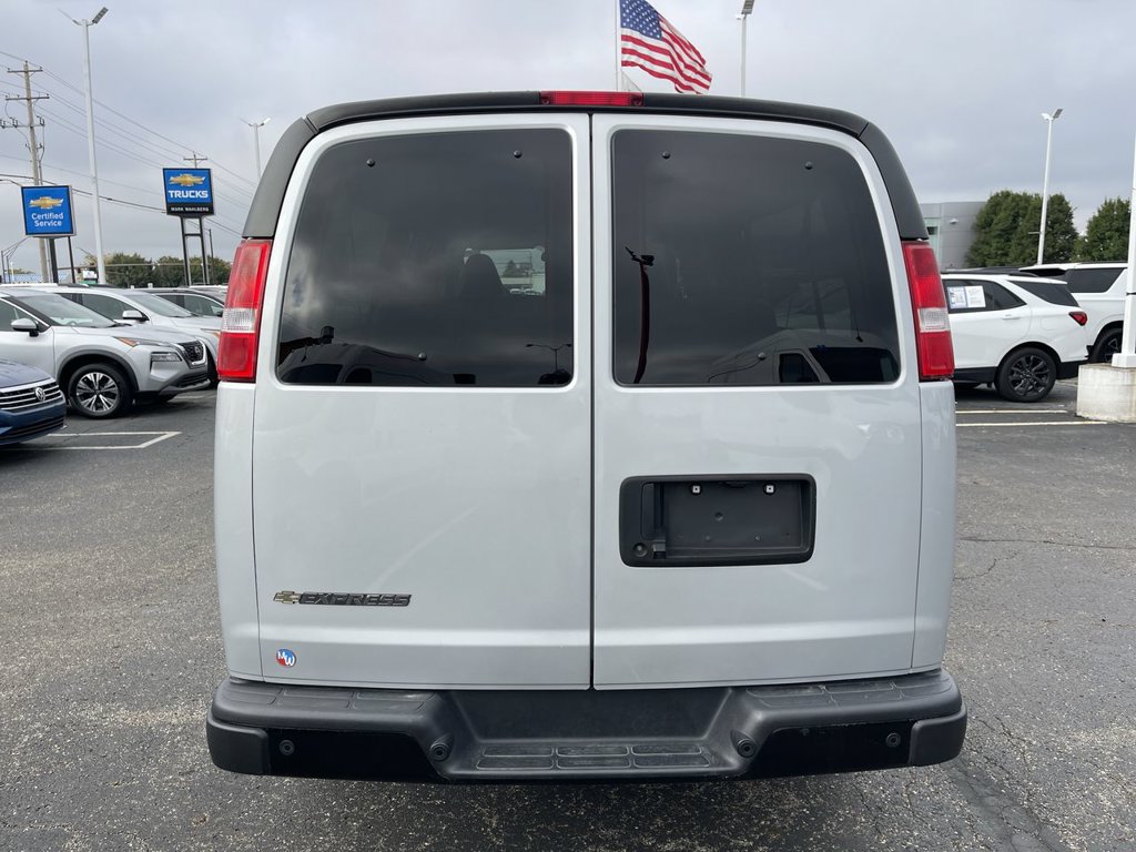 Used 2023 Chevrolet Express 3500 LS RWD image 13