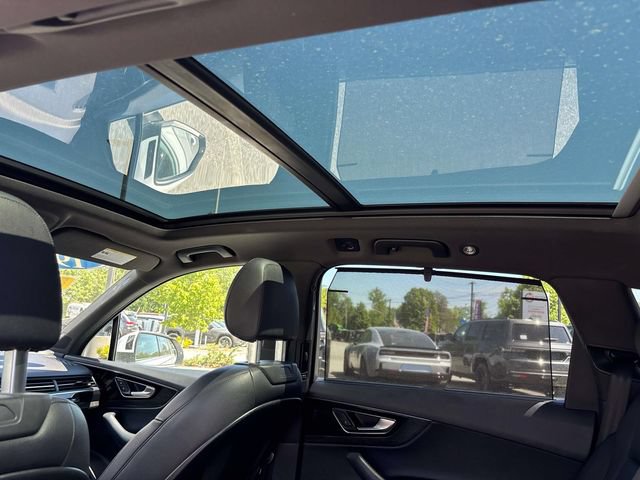 Used 2019 Audi Q7 3.0T Prestige AWD/4WD image 11