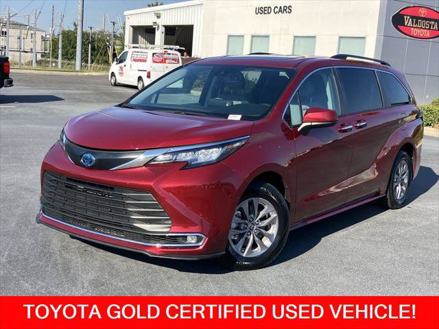 Certified 2023 Toyota Sienna XLE