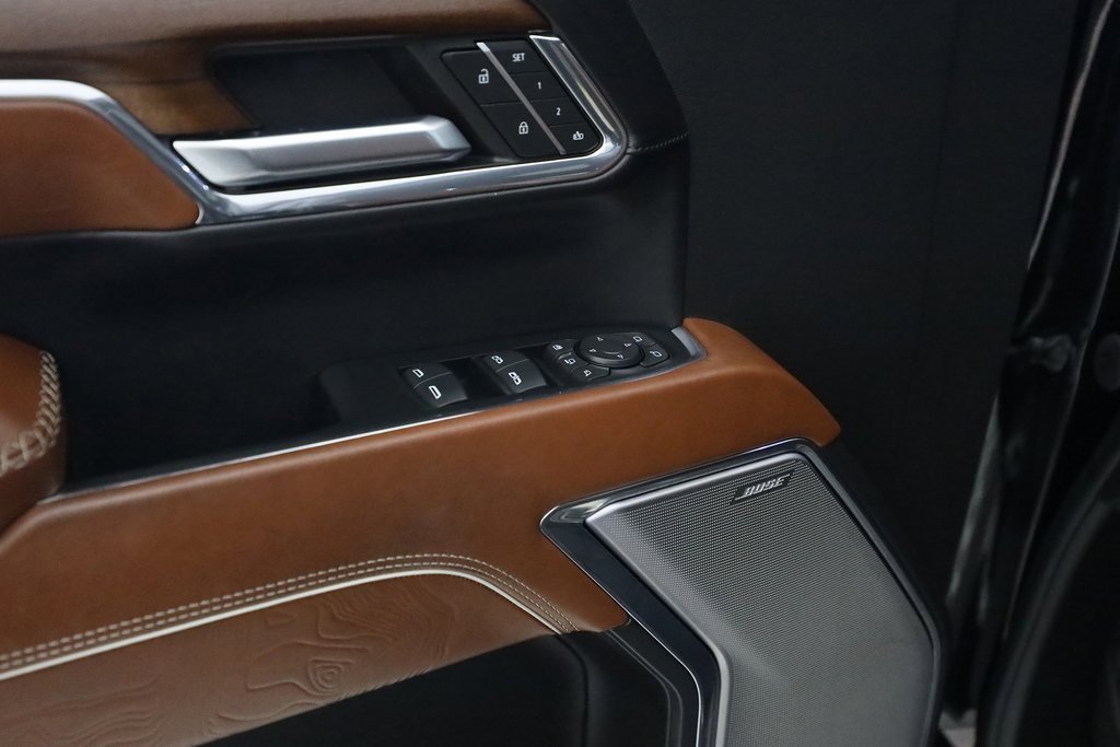 Used 2024 GMC Sierra 3500 Denali Ultimate image 17