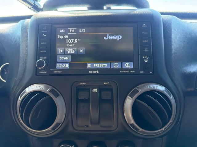 Used 2015 Jeep Wrangler Sport AWD/4WD image 18