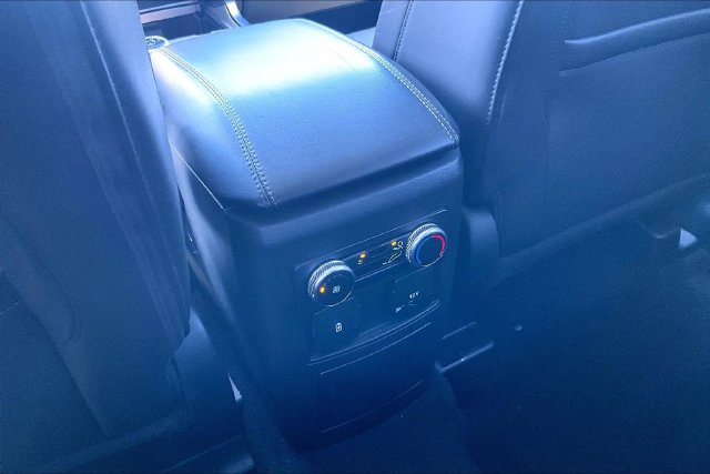 Used 2023 Ford Explorer XLT w/ Equipment Group 202A AWD/4WD image 10