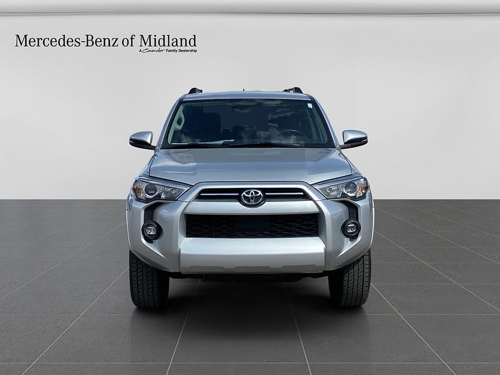 Used 2022 Toyota 4Runner SR5 Premium AWD/4WD image 2