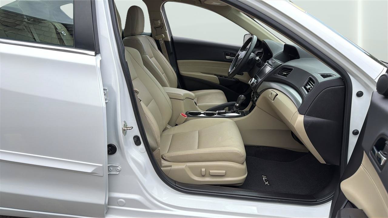 Used 2016 Acura ILX FWD image 13