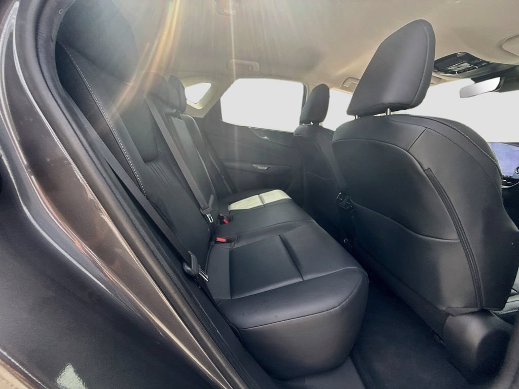 Used 2024 Lexus NX 250 FWD w/ Towing Package (2000 Lbs) image 30