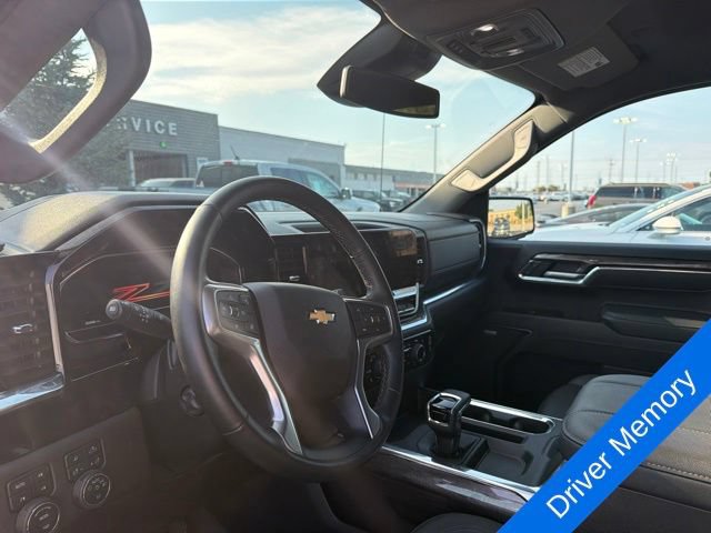 Used 2023 Chevrolet Silverado 1500 LTZ AWD/4WD image 16