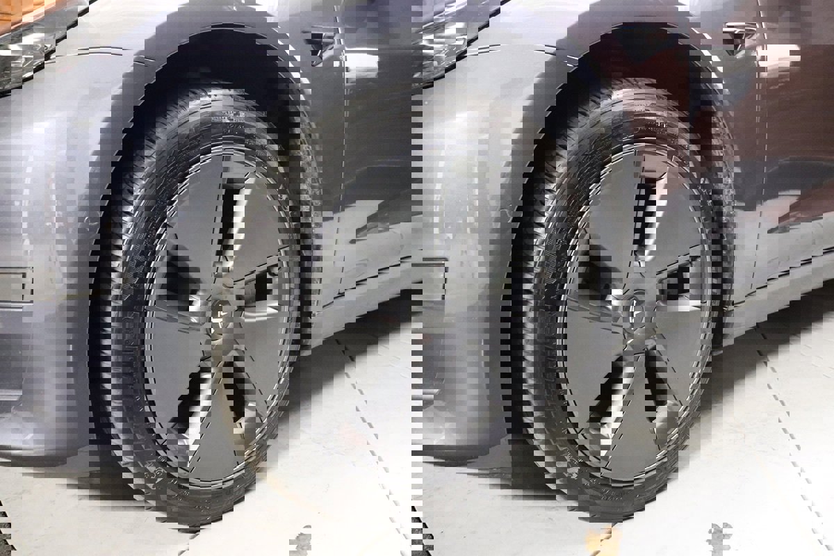 Used 2023 Tesla Model 3 Standard Range image 7