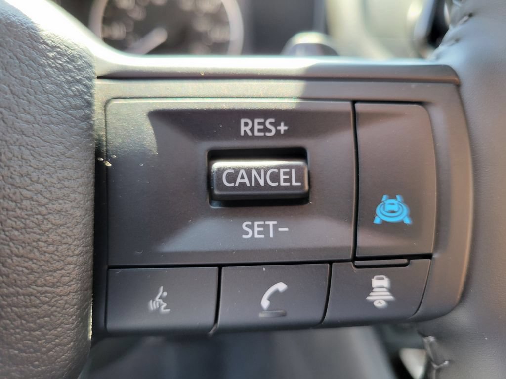 New 2025 Nissan Rogue SV AWD/4WD image 30