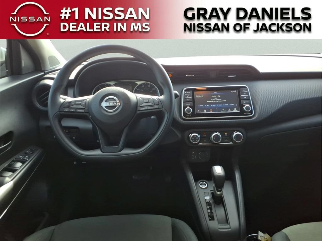Certified 2025 Nissan Kicks Play S FWD image 10