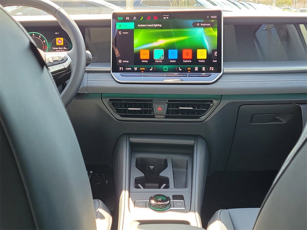 New 2026 Volkswagen Tiguan SE image 12