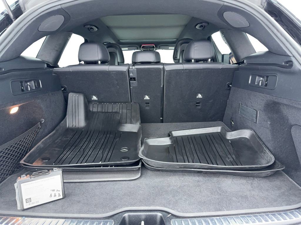 Used 2024 Mercedes-Benz GLC 300 image 16