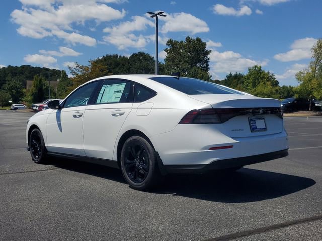 Used 2025 Honda Accord SE image 6