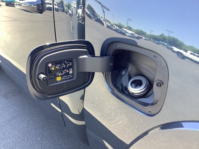 New 2025 RAM 1500 Laramie image 23
