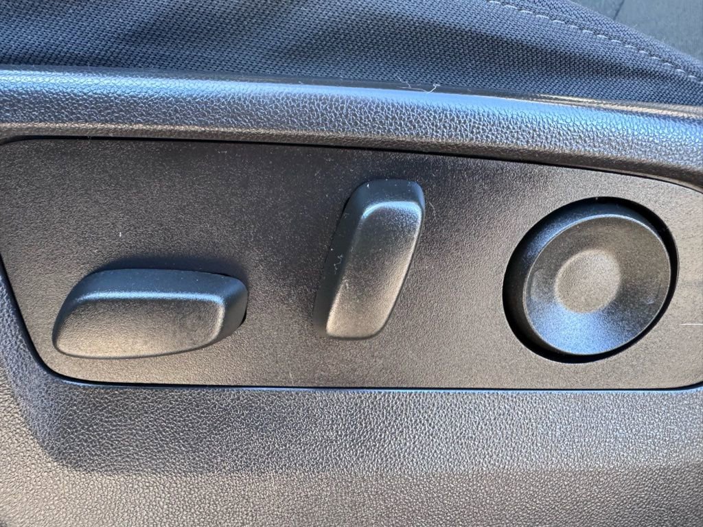 Used 2024 Chevrolet Silverado 3500 LT w/ Z71 Sport Edition image 26