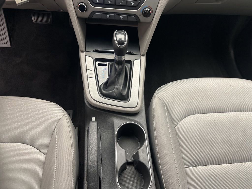 Used 2017 Hyundai Elantra SE FWD image 20