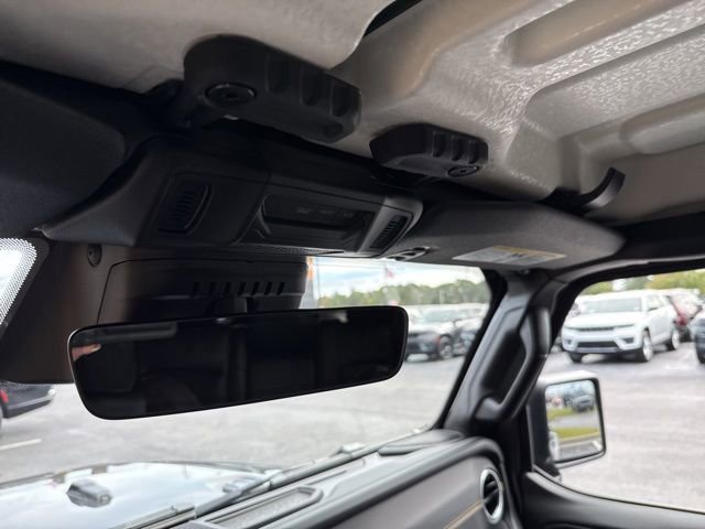 New 2026 Jeep Wrangler Unlimited Sahara AWD/4WD image 17