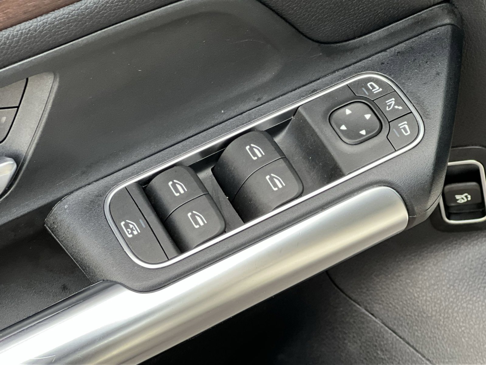 Certified 2022 Mercedes-Benz GLA 250 4MATIC image 13