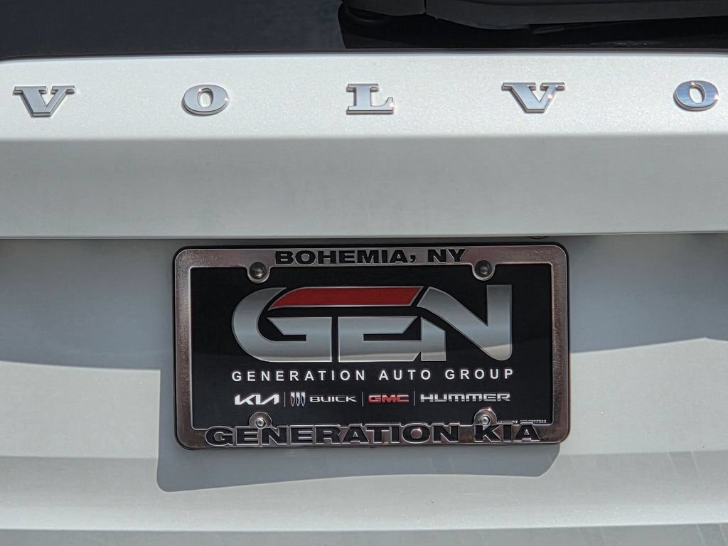 Used 2025 Volvo V90 B6 Cross Country Ultra w/ Protection Package Premier AWD/4WD image 37