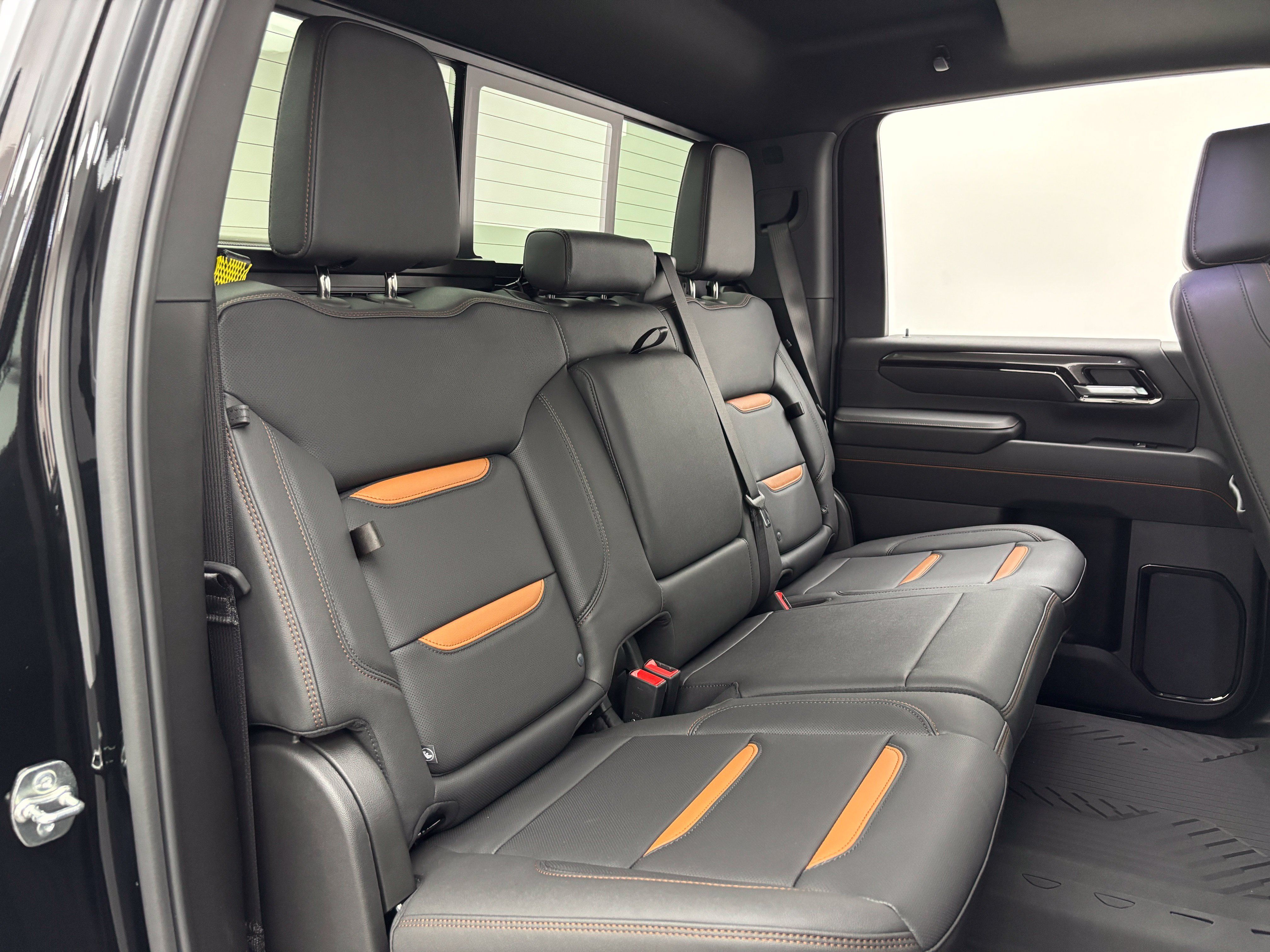 New 2026 GMC Sierra 2500 AT4 w/ AT4 Premium Plus Package AWD/4WD image 38