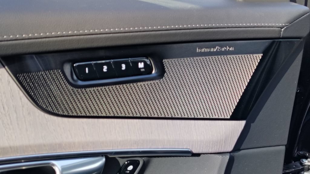 New 2026 Volvo XC90 B6 Ultra w/ Protection Package AWD/4WD image 9