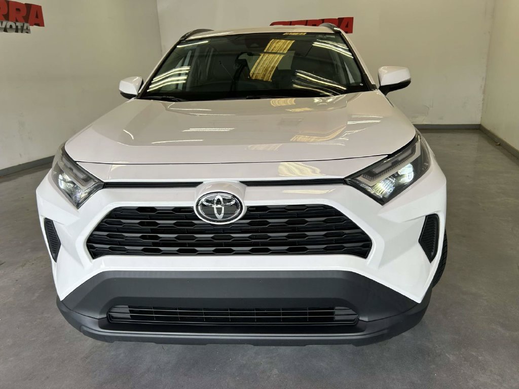 Certified 2024 Toyota RAV4 XLE FWD image 8