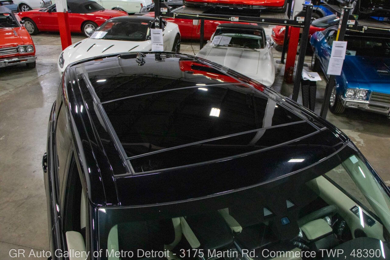 Used 2022 Land Rover Range Rover Sport HST image 14