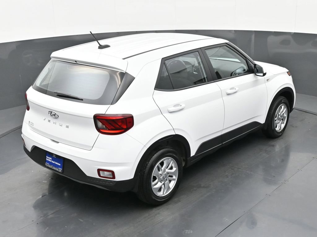 Certified 2025 Hyundai Venue SE image 26