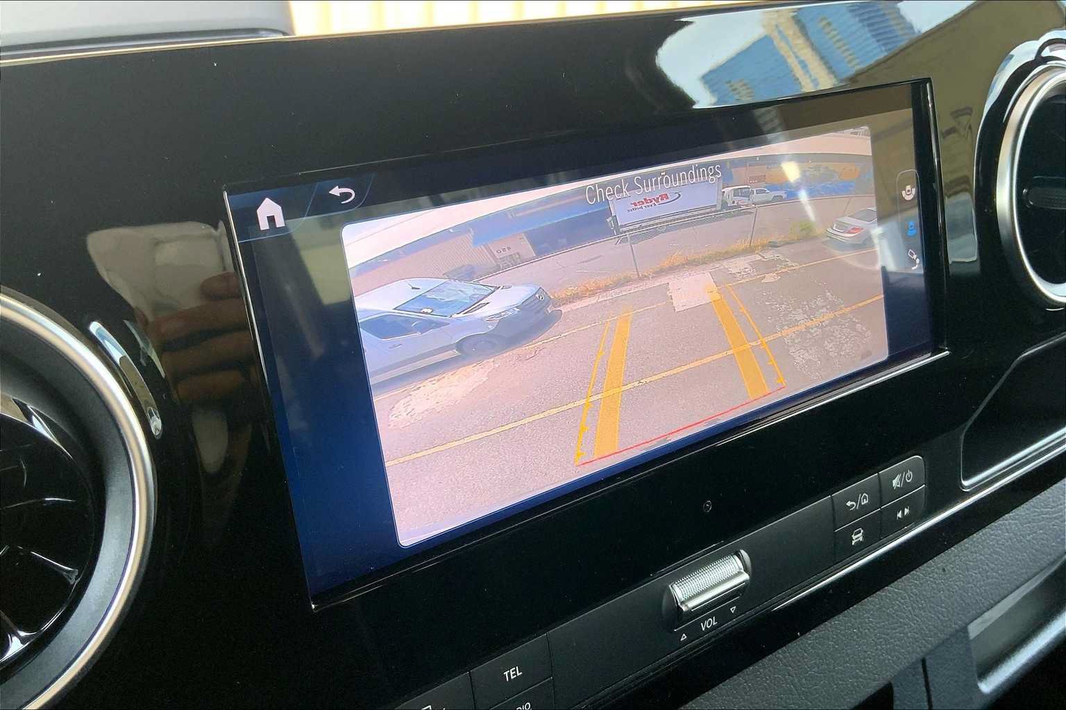 Used 2025 Mercedes-Benz Sprinter 2500 image 19