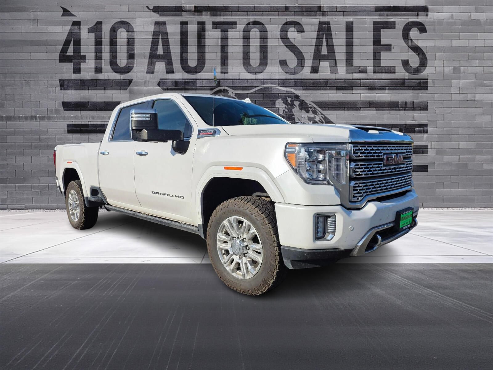 Used 2022 GMC Sierra 3500 Denali w/ Denali Ultimate Package AWD/4WD image 1