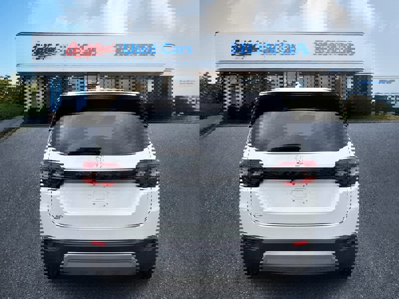 Used 2025 Honda Pilot EX-L image 4