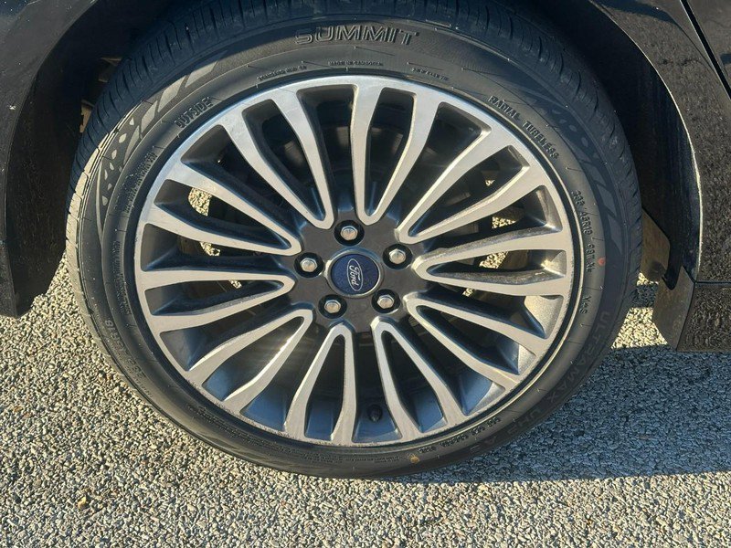 Used 2018 Ford Fusion SE w/ Fusion SE Technology Package image 6