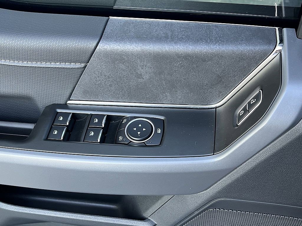 Used 2025 Ford F150 XLT w/ Equipment Group 302A MID image 21