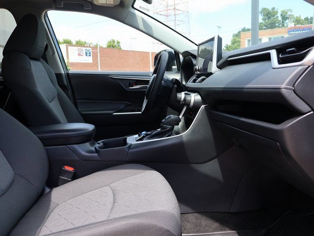 Used 2023 Toyota RAV4 XLE w/ Convenience Package AWD/4WD image 7