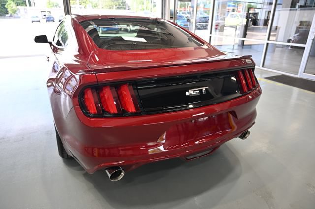 Used 2015 Ford Mustang GT RWD image 7
