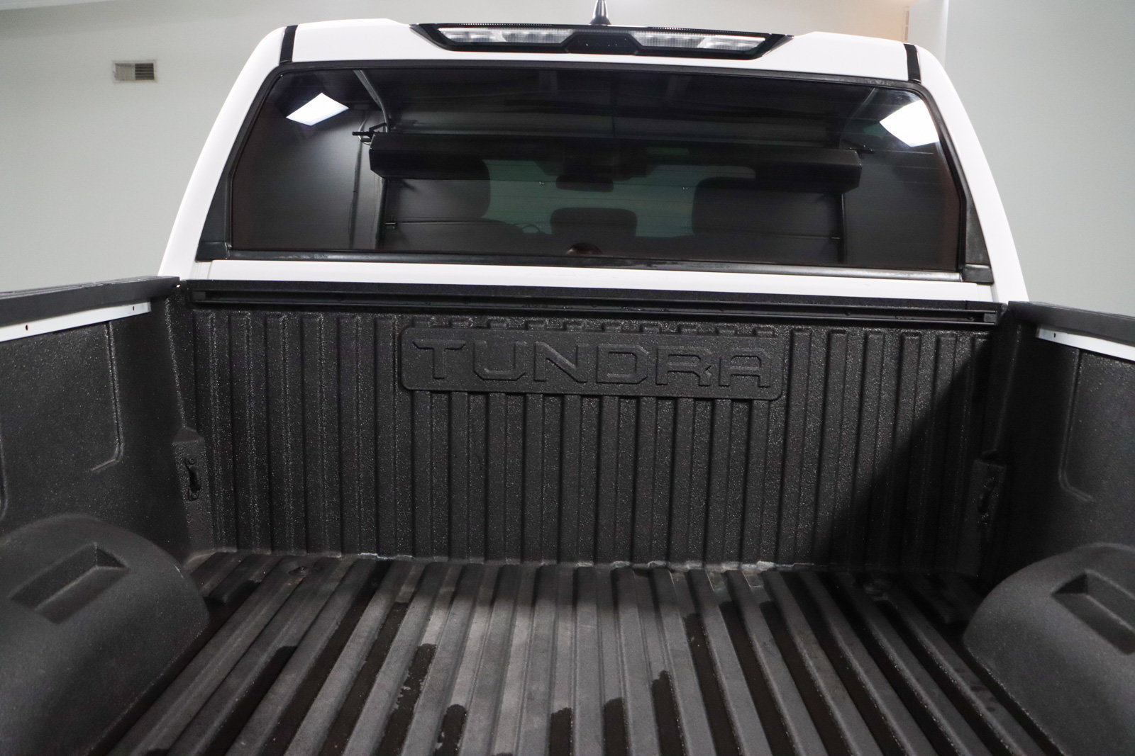 Used 2024 Toyota Tundra SR5 w/ SR5 Convenience Package AWD/4WD image 29