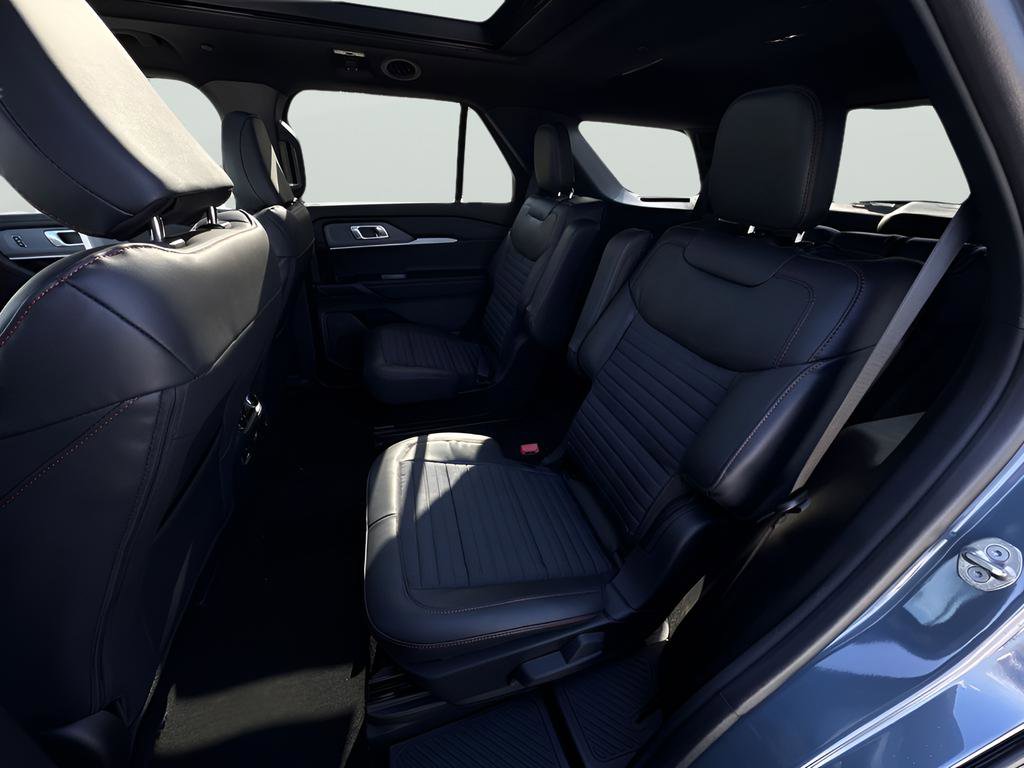 New 2026 Ford Explorer ST-Line w/ ST-Line Street Pack image 25