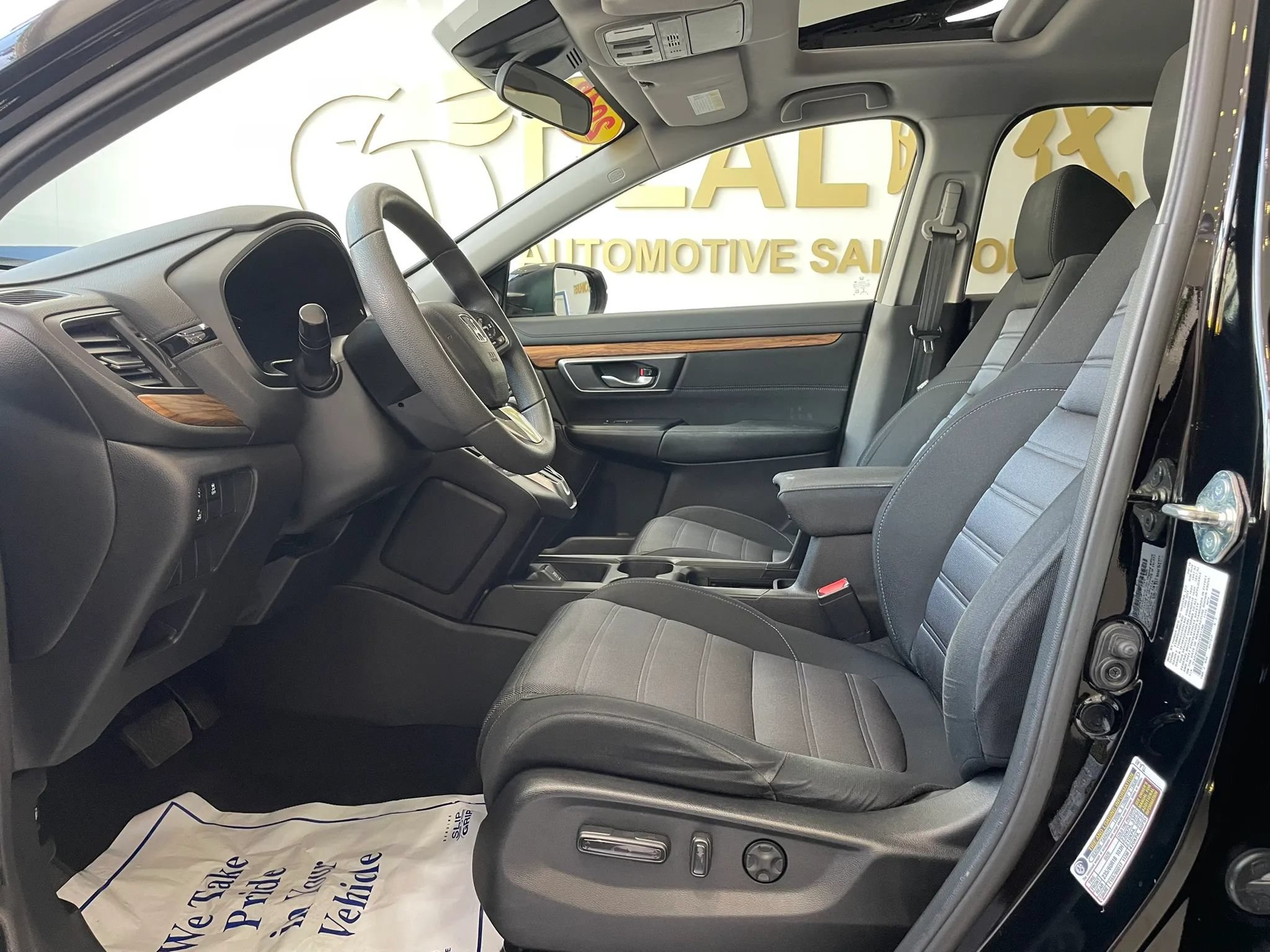 Used 2018 Honda CR-V EX image 9