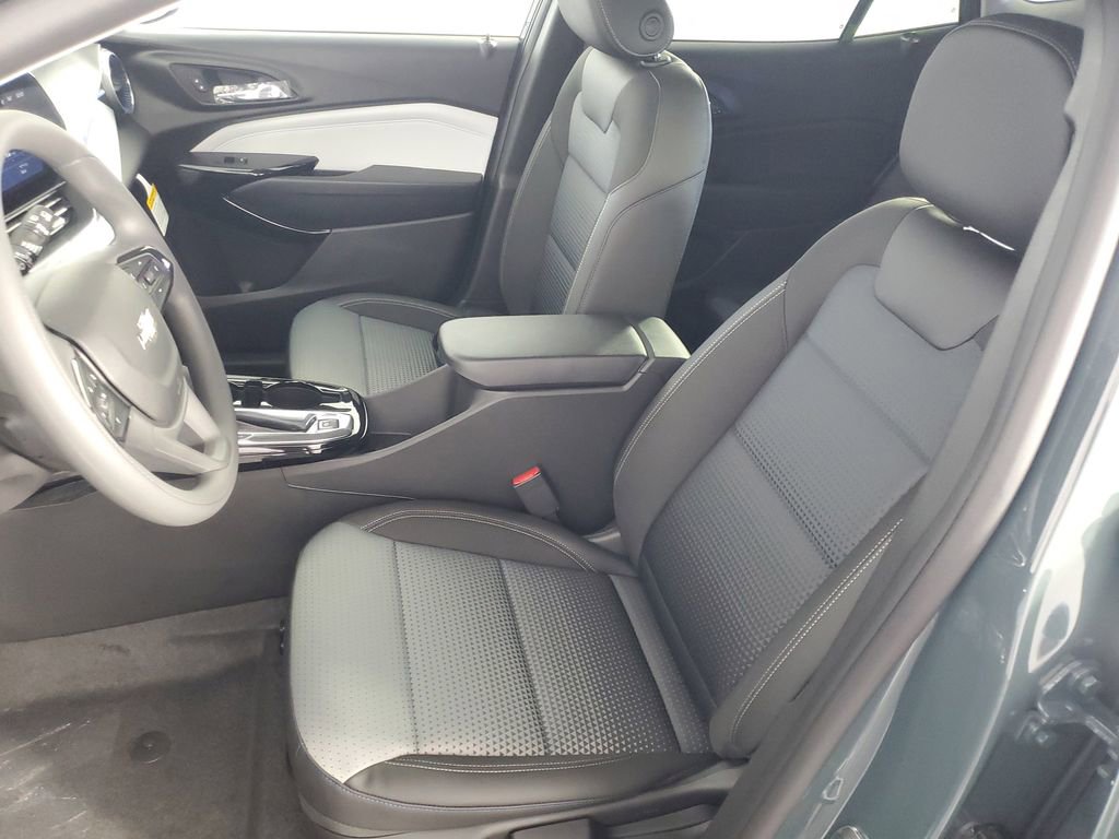 New 2026 Chevrolet Trax LT image 12