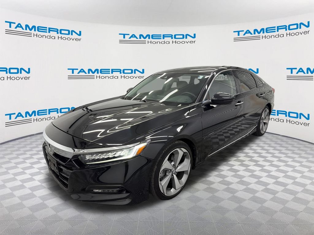 Used 2018 Honda Accord Touring video 1