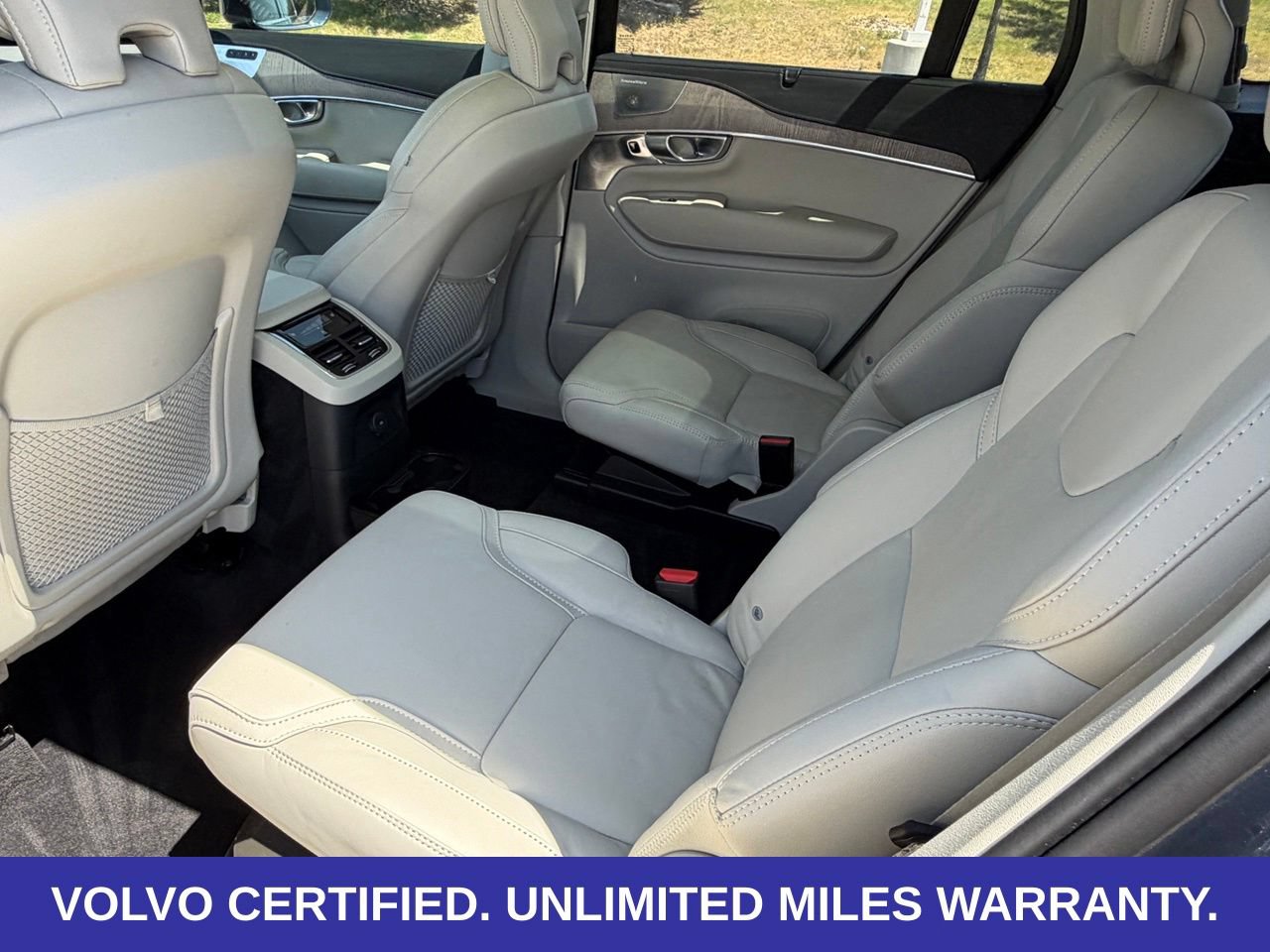 Certified 2024 Volvo XC90 T8 Ultimate AWD/4WD image 31